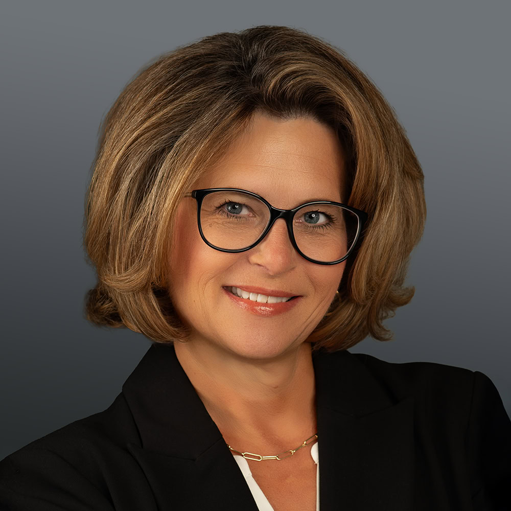 zeevo-group-stephanie